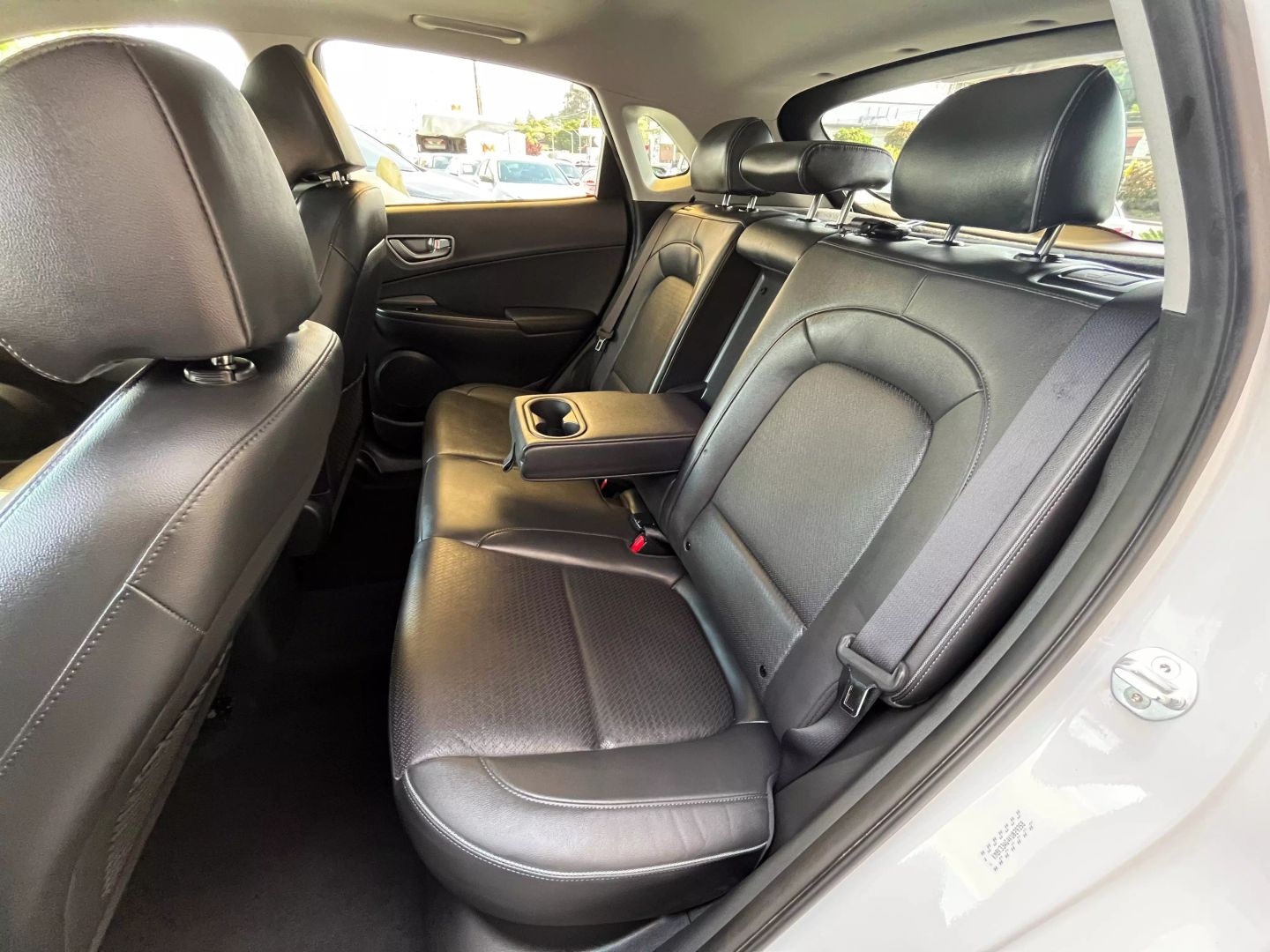 2019 Hyundai Kona Electric  Vin: Km8k33ag4ku029358 Stock Id: 029358 - Image 17