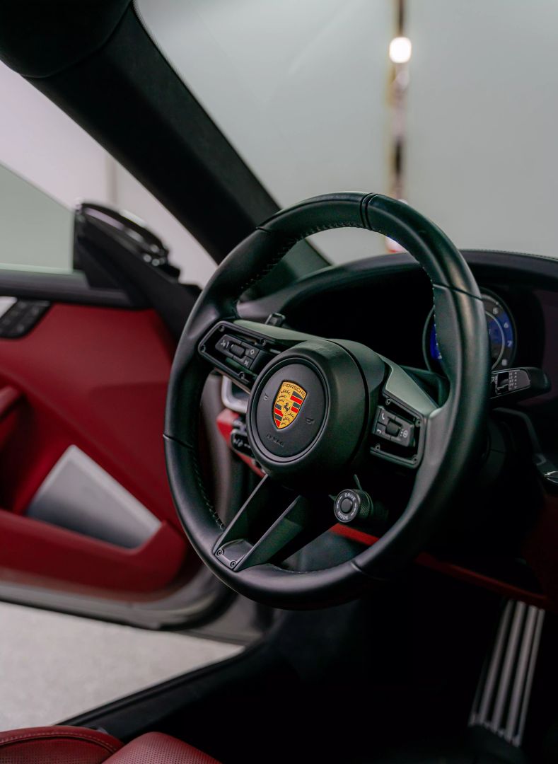 2021 Porsche 911 - Image 20