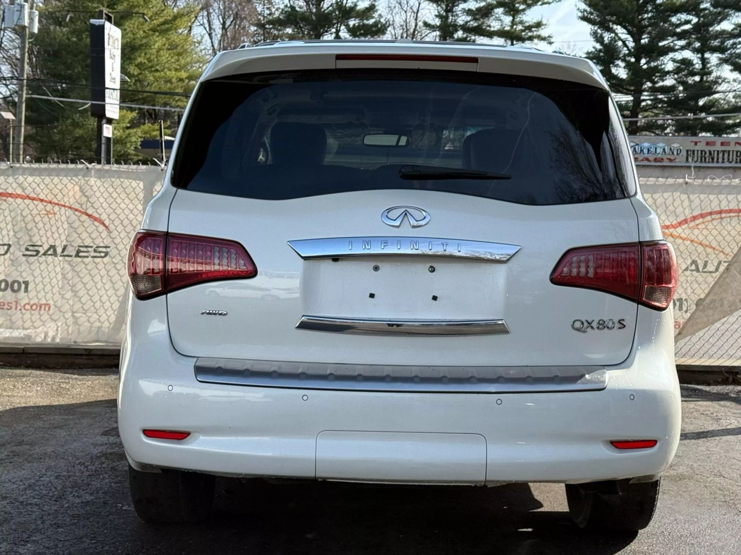 2017 Infiniti Qx80 - Image 10