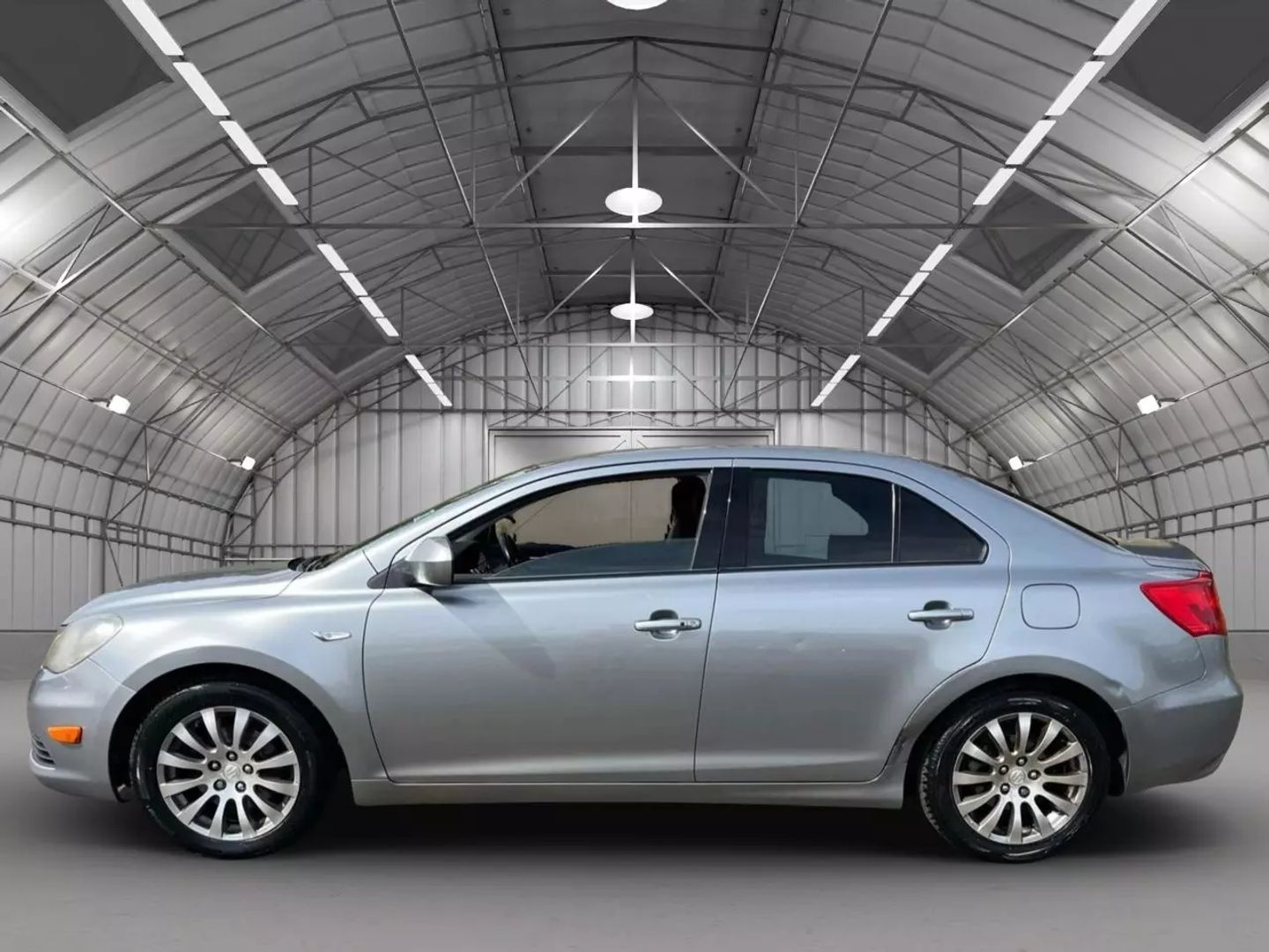 Used 2010 Suzuki Kizashi SE with VIN JS2RF9A32A6100124 for sale in Kansas City