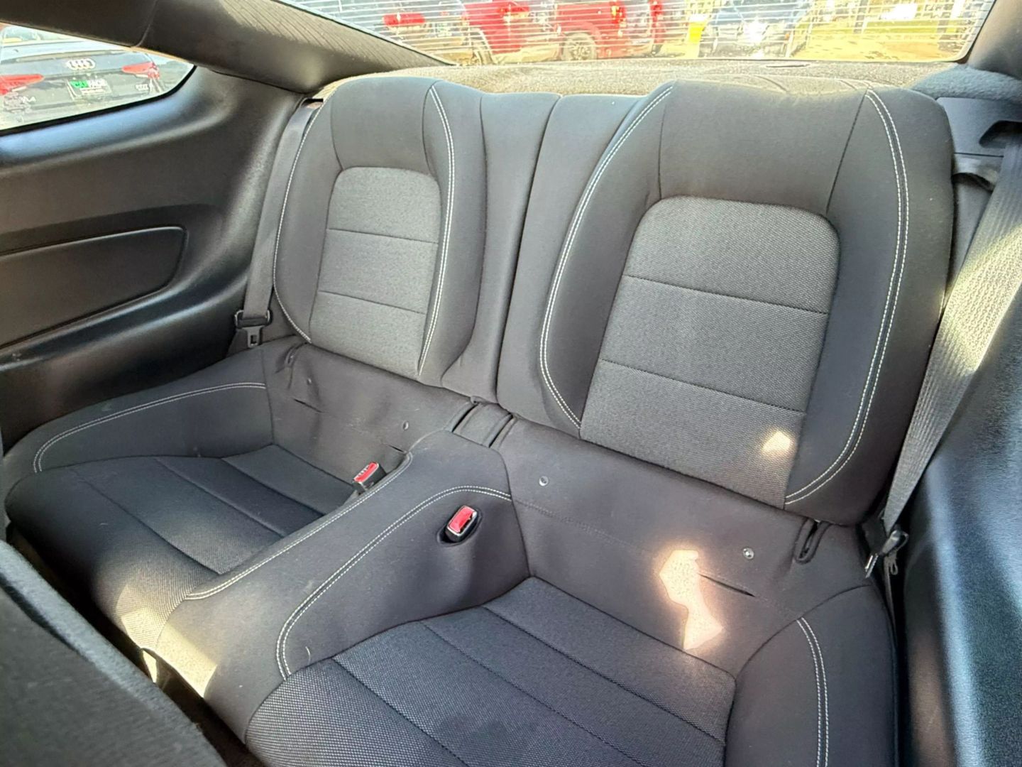 2016 Ford Mustang - Image 18