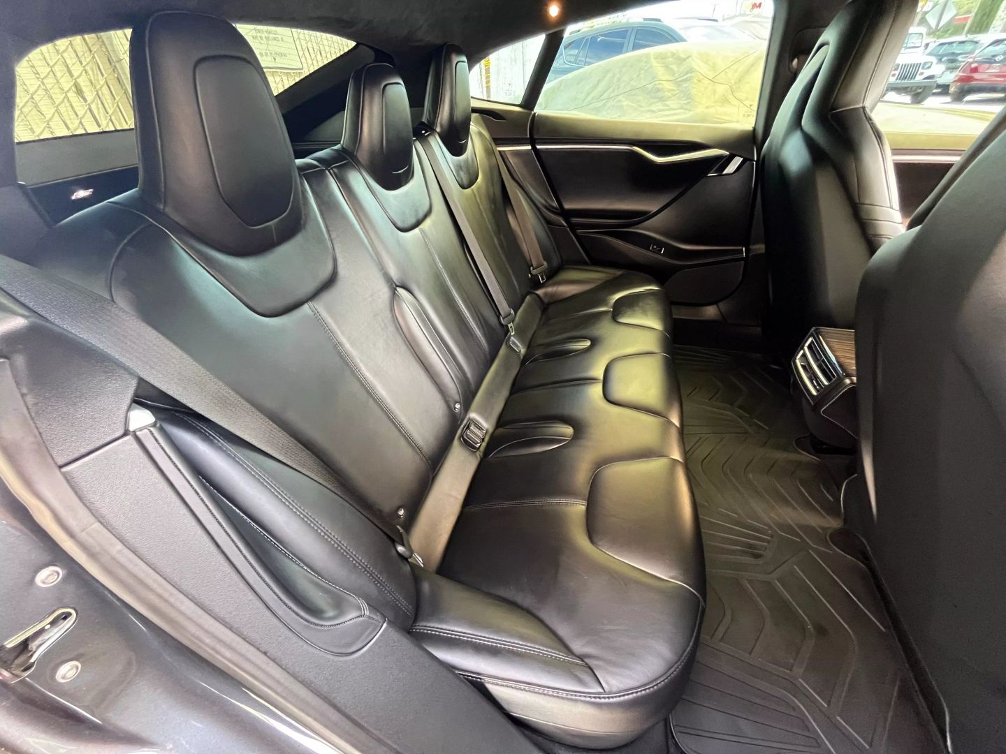 2016 Tesla Model S  Vin: 5yjsa1e16gf151935 Stock Id: 151935 - Image 18