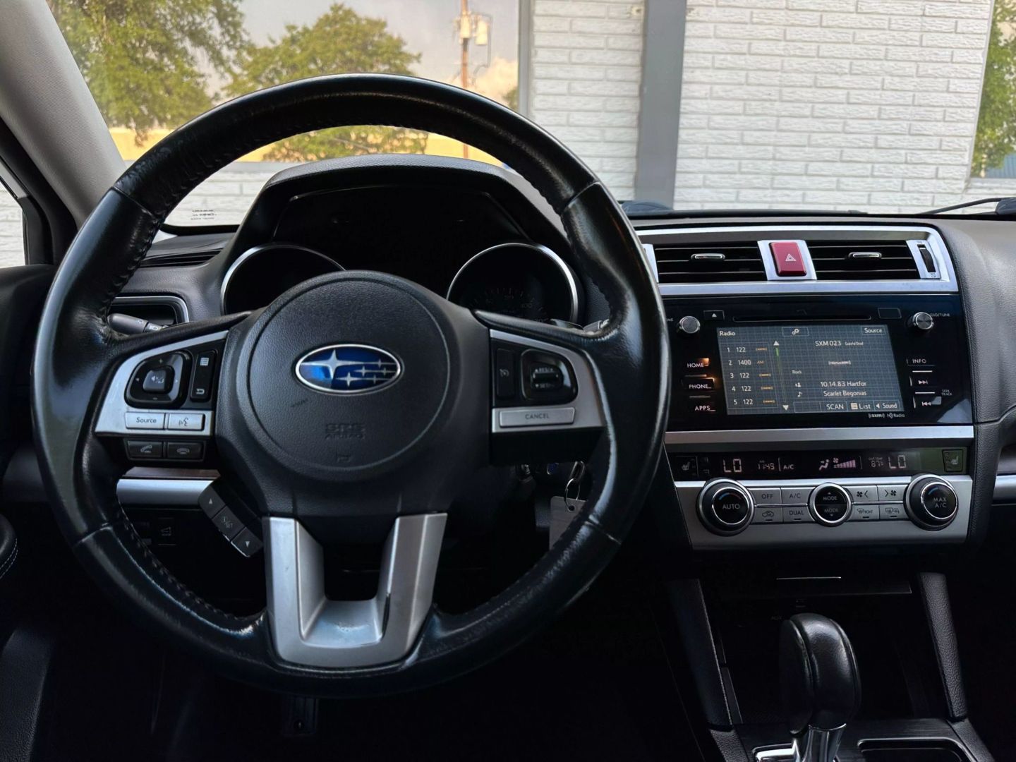 2015 Subaru Outback - Image 28