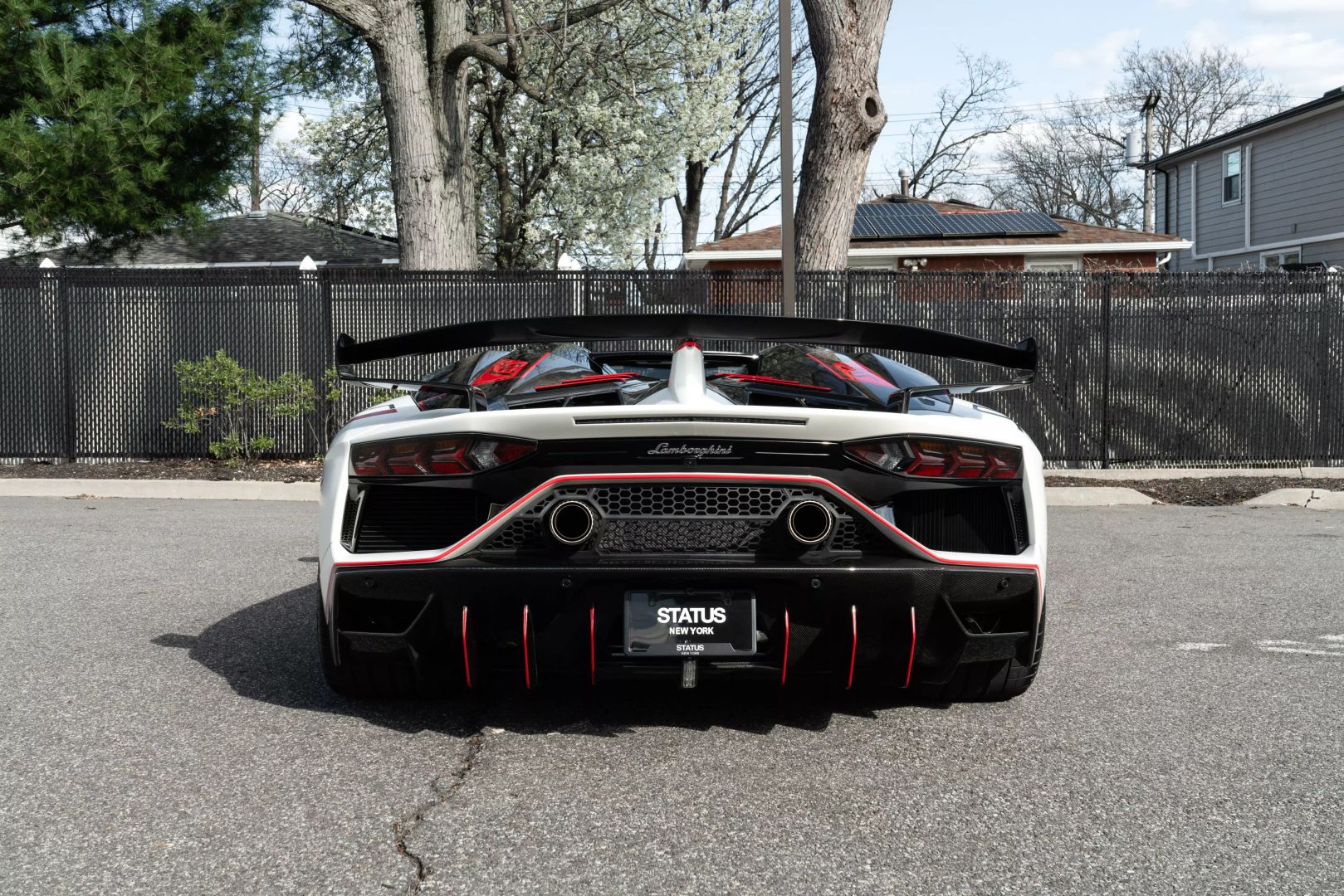 2021 Lamborghini Aventador - Image 30