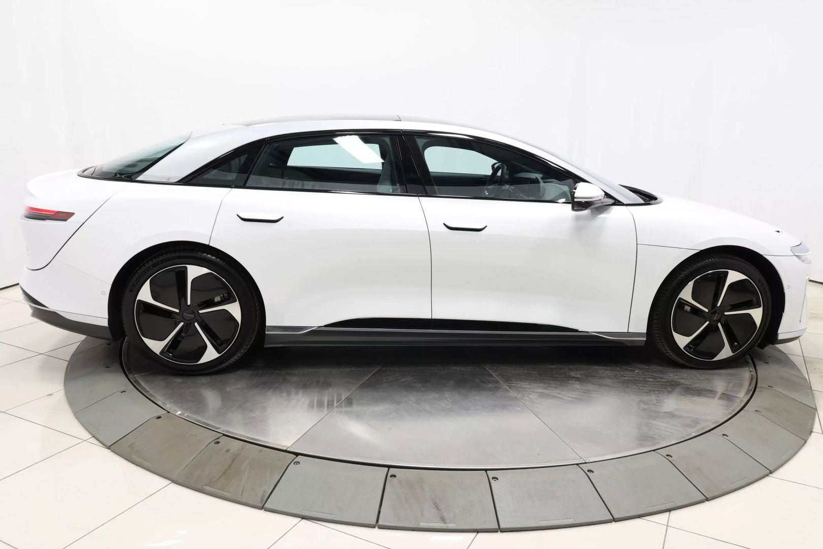 2023 Lucid Air - Image 68