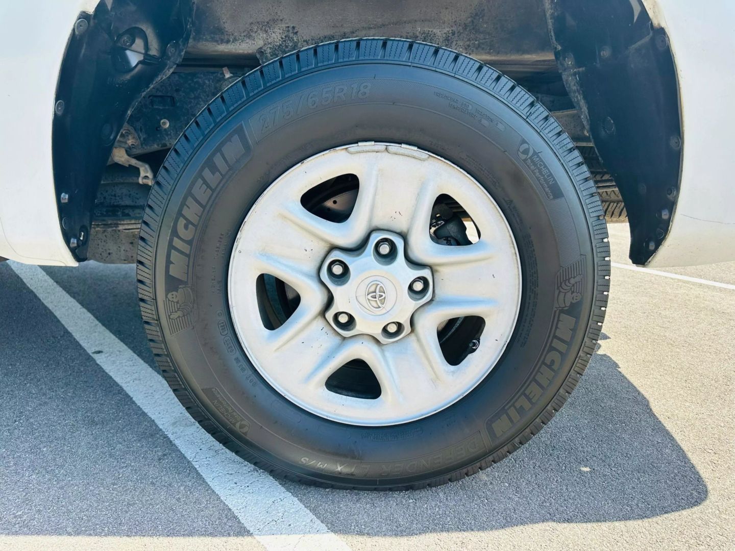 2010 Toyota Tundra Crewmax - Image 12