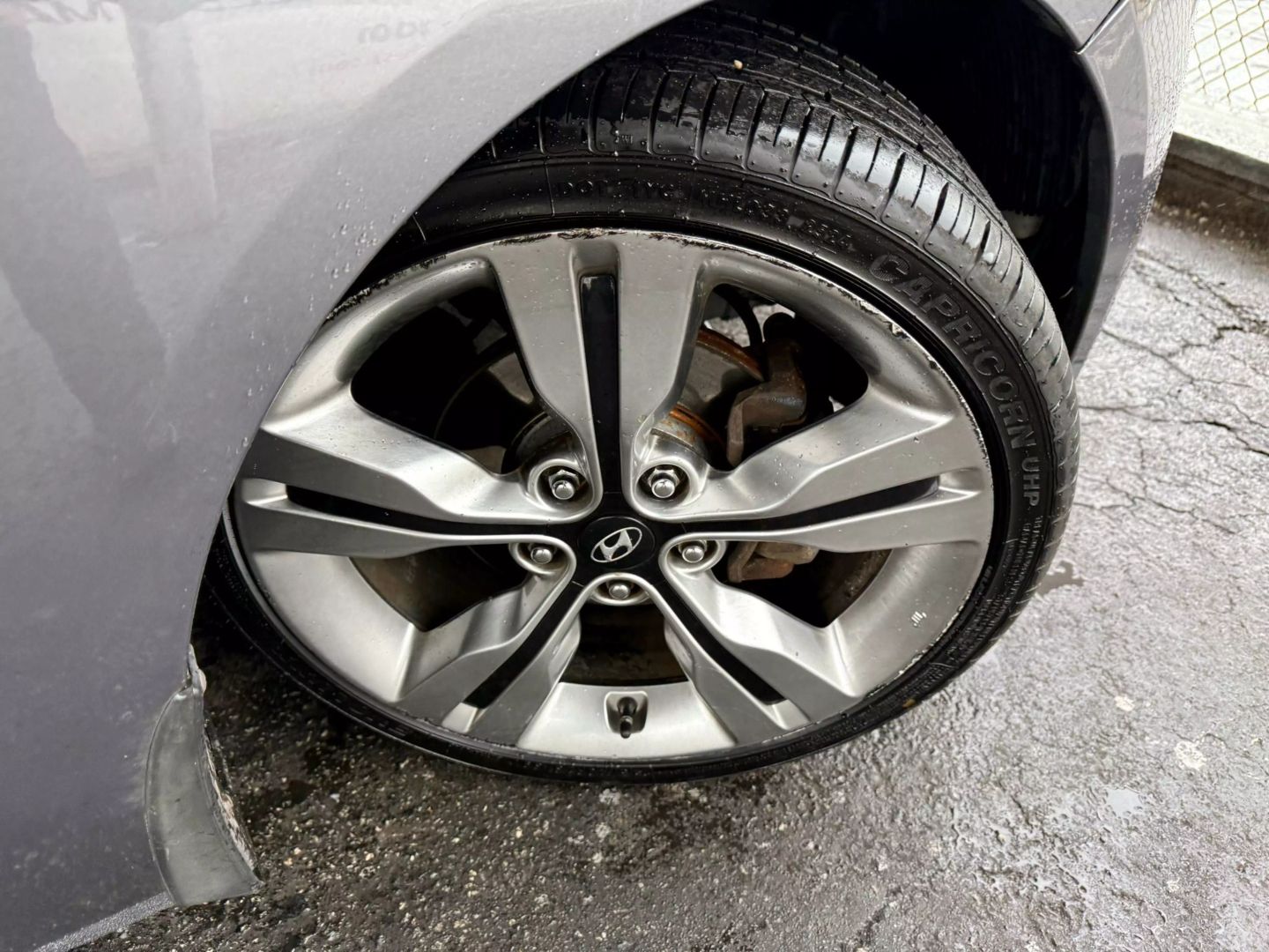 2013 Hyundai Veloster - Image 47