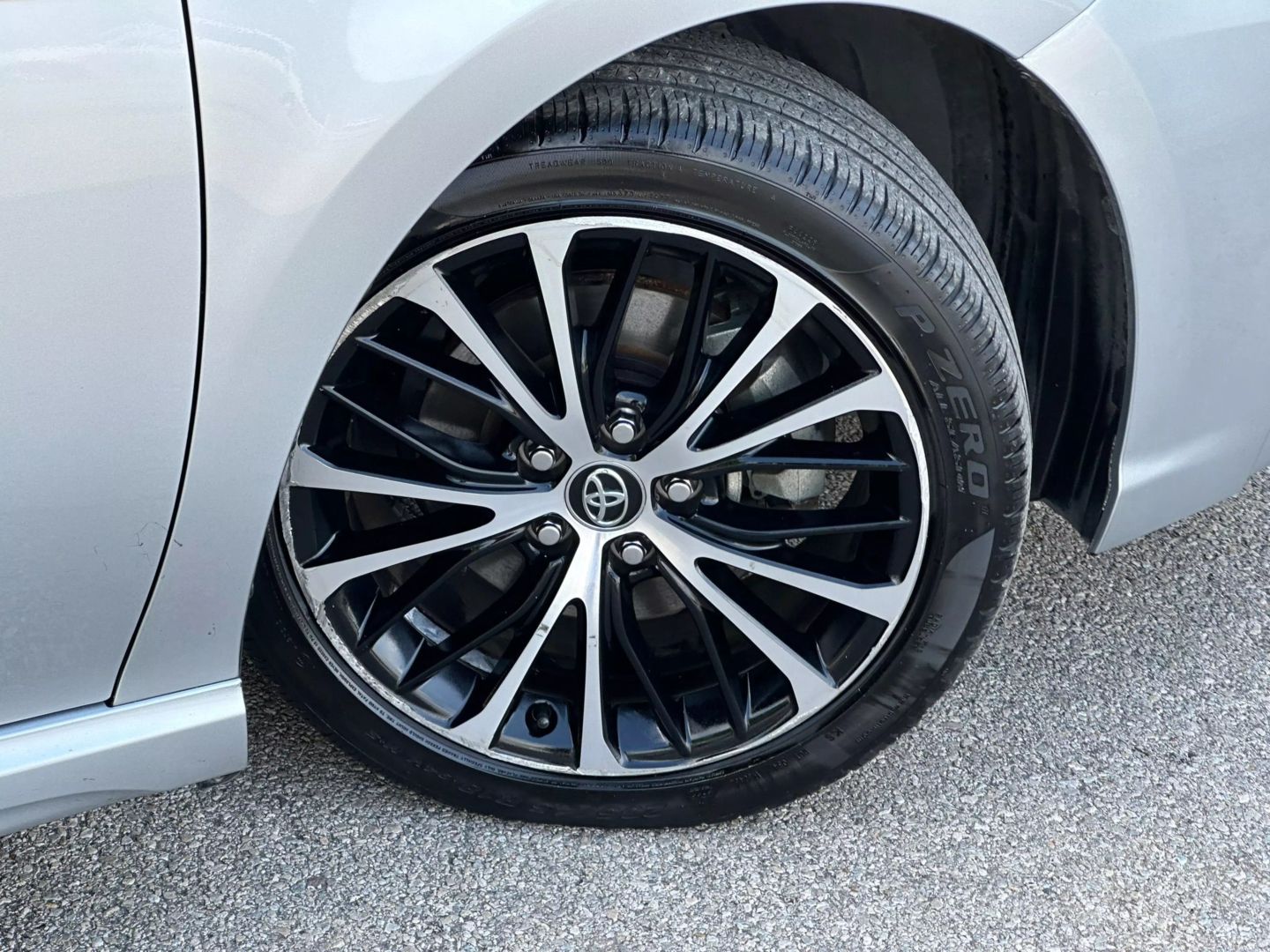 2020 Toyota Camry Hybrid - Image 46