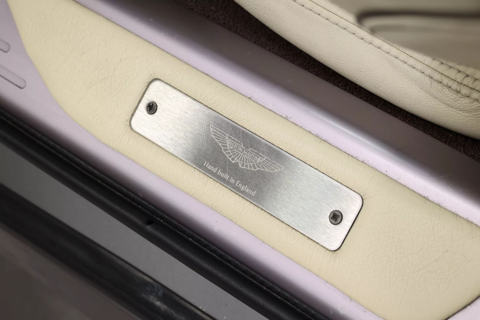 2012 Aston Martin Virage - Image 14