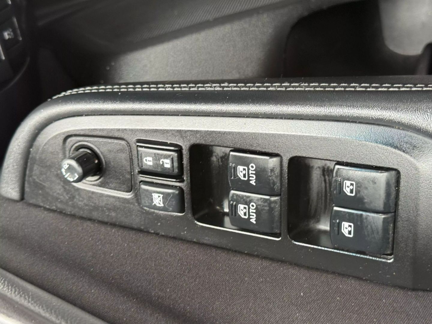 2017 Subaru Legacy - Image 37