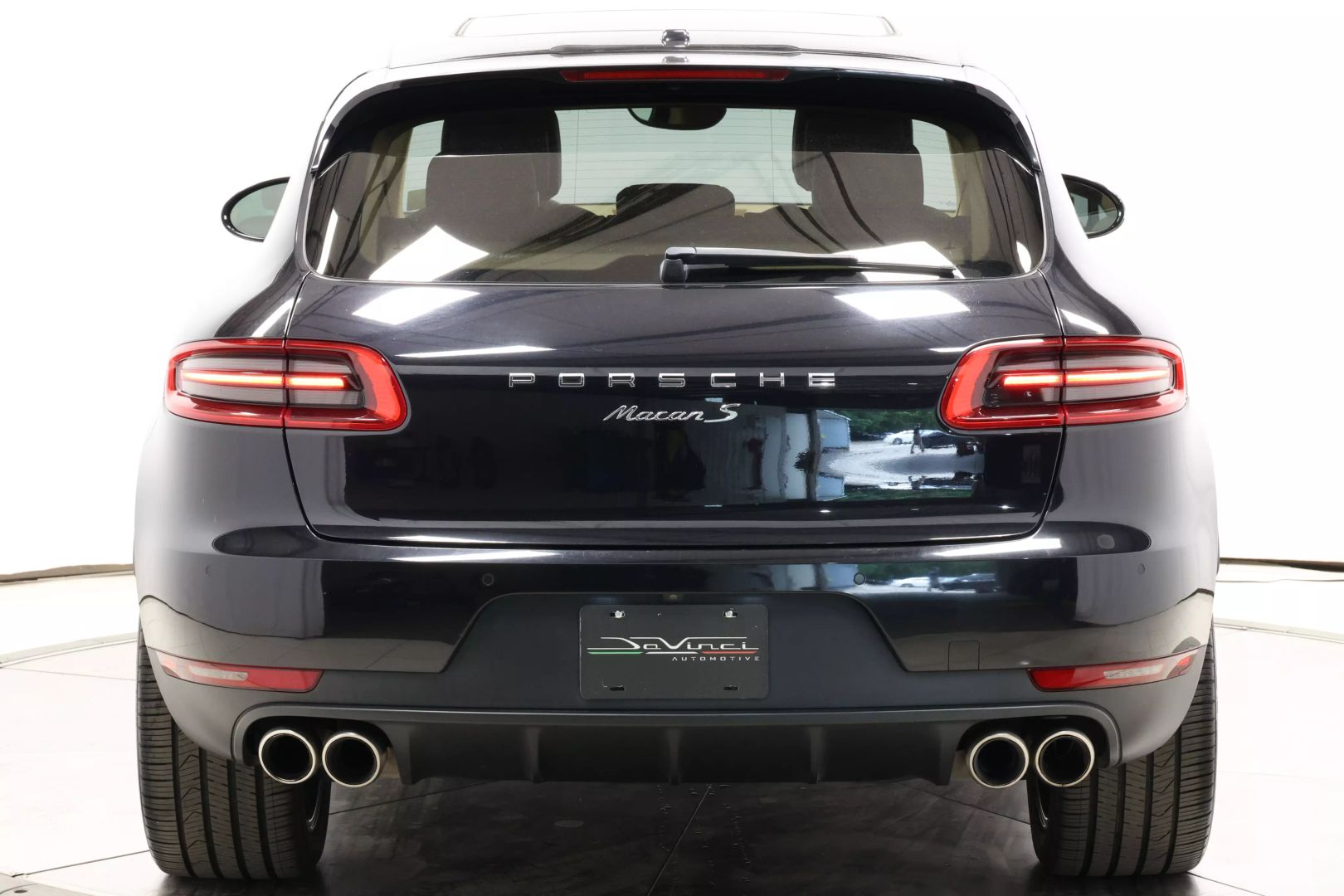 2016 Porsche Macan - Image 52