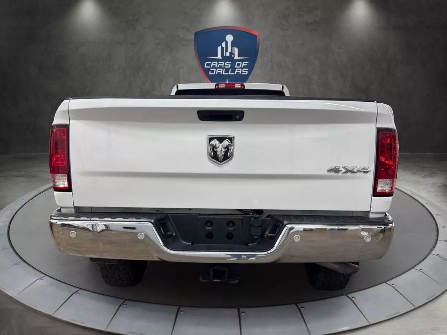 2017 Ram 2500 Regular Cab - Image 4