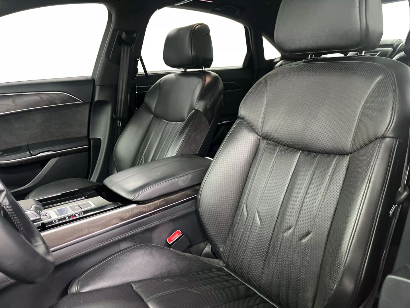 2021 Audi A8 - Image 20