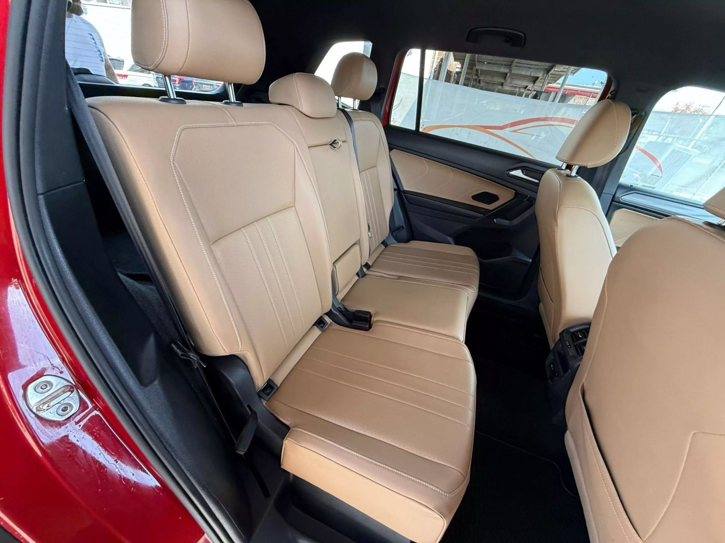 2022 Volkswagen Tiguan - Image 23