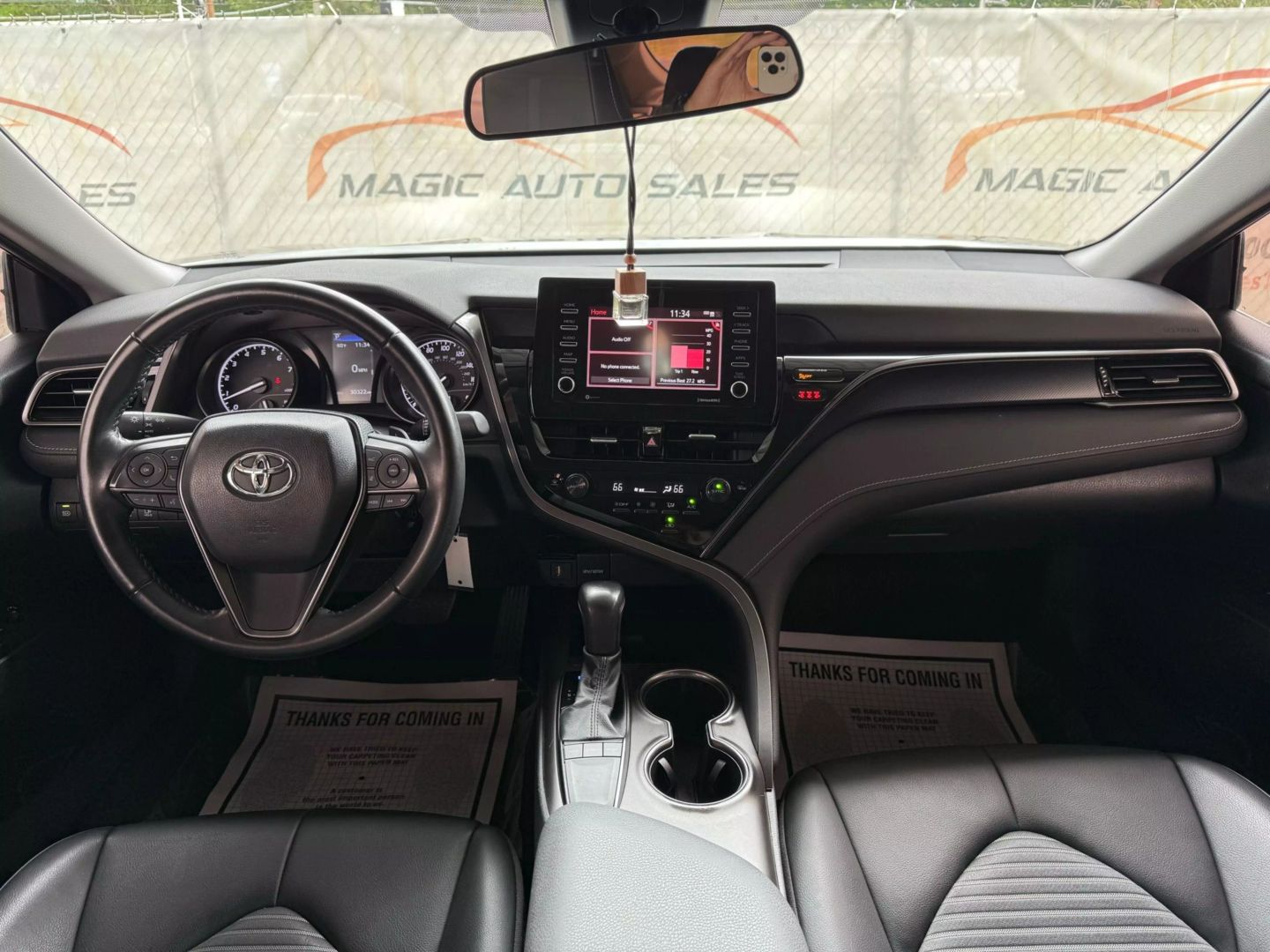 2022 Toyota Camry - Image 27