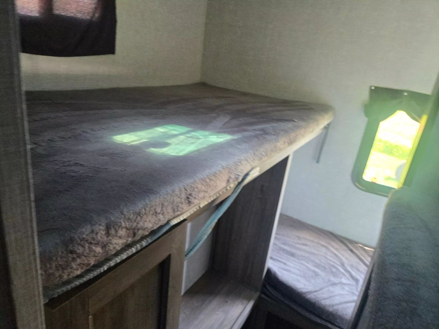 2021 Keyston Rv Zinger Zr328 Sb21 - Image 22