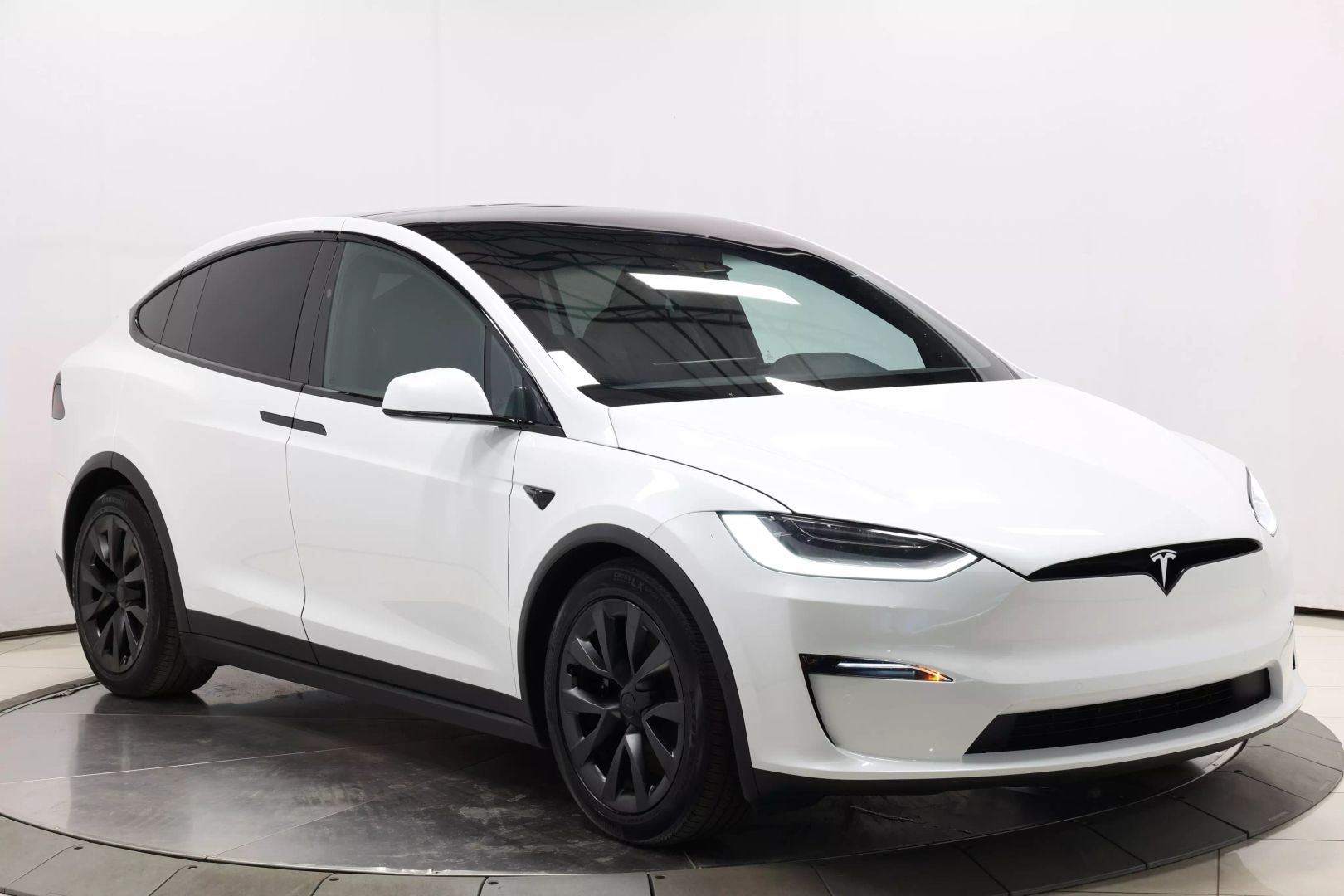 2022 Tesla Model X - Image 91
