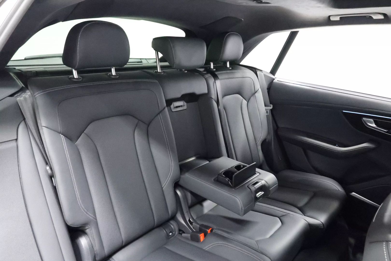 2025 Audi Q8 - Image 77
