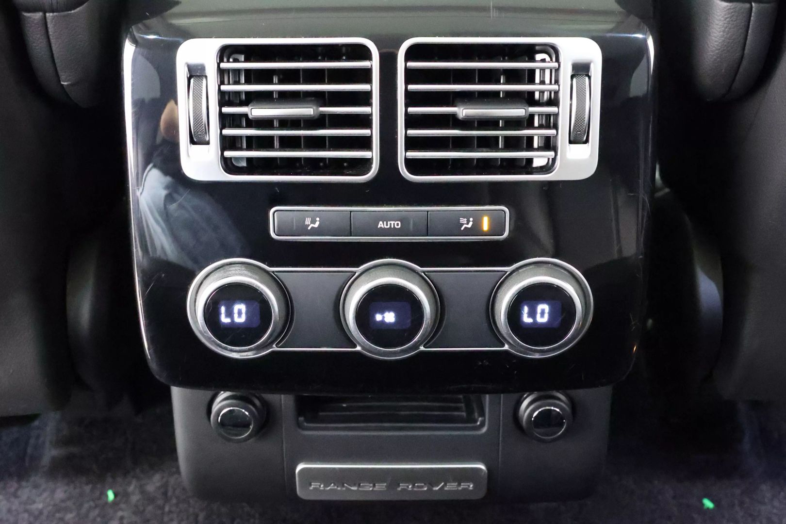 2016 Land Rover Range Rover - Image 90