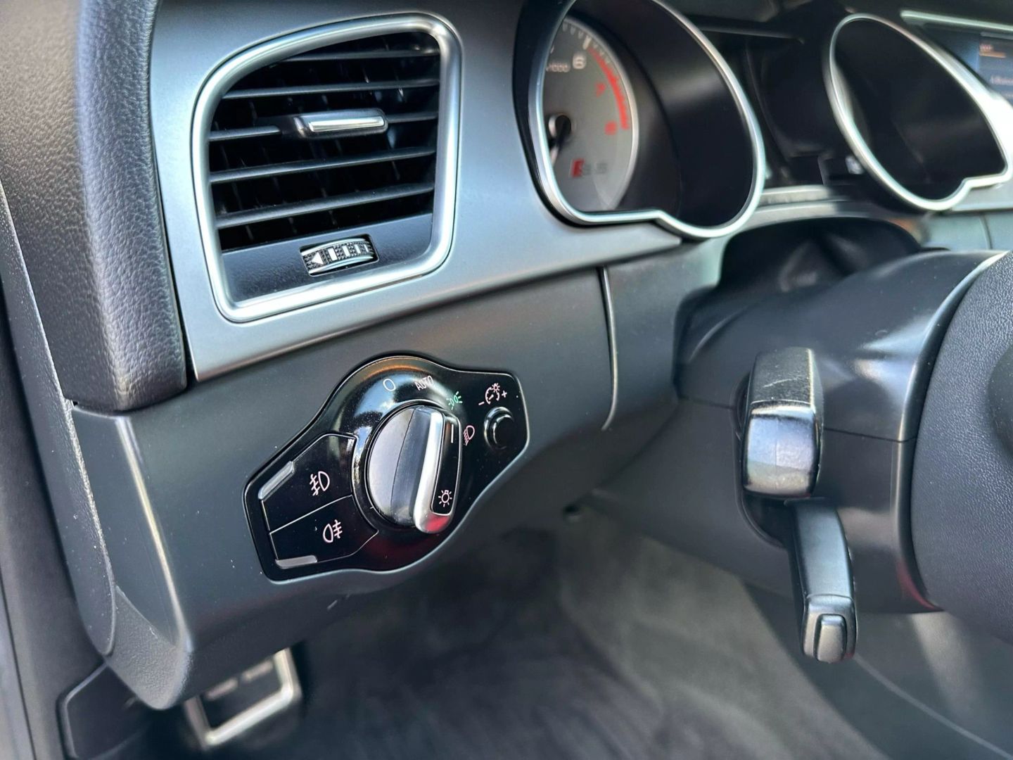 2014 Audi S5 - Image 24