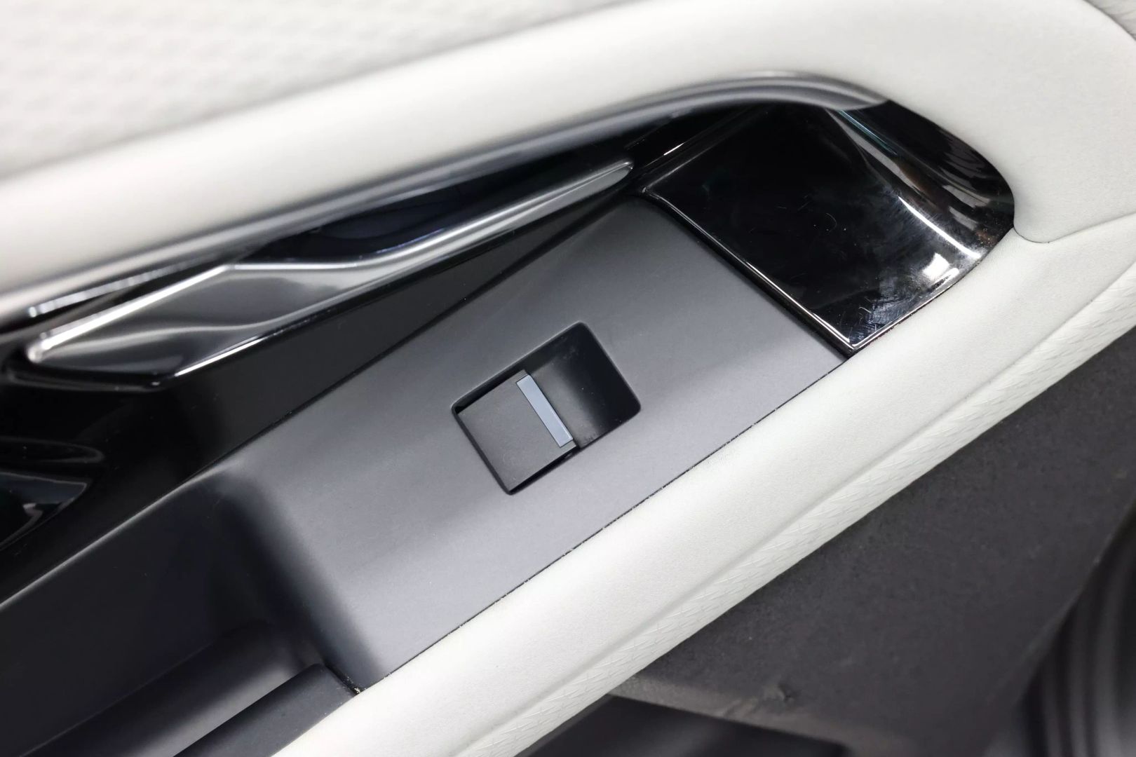 2020 Land Rover Range Rover Evoque - Image 50