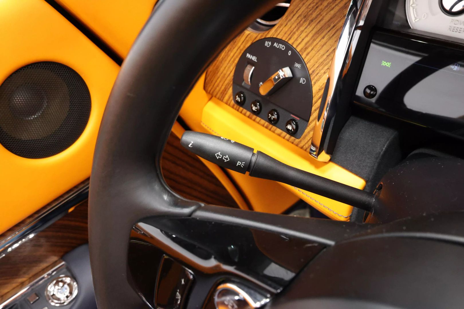 2016 Rolls-royce Dawn - Image 25