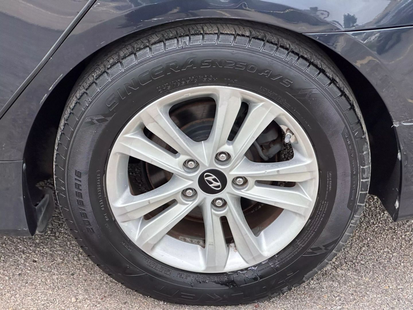 2014 Hyundai Sonata - Image 37