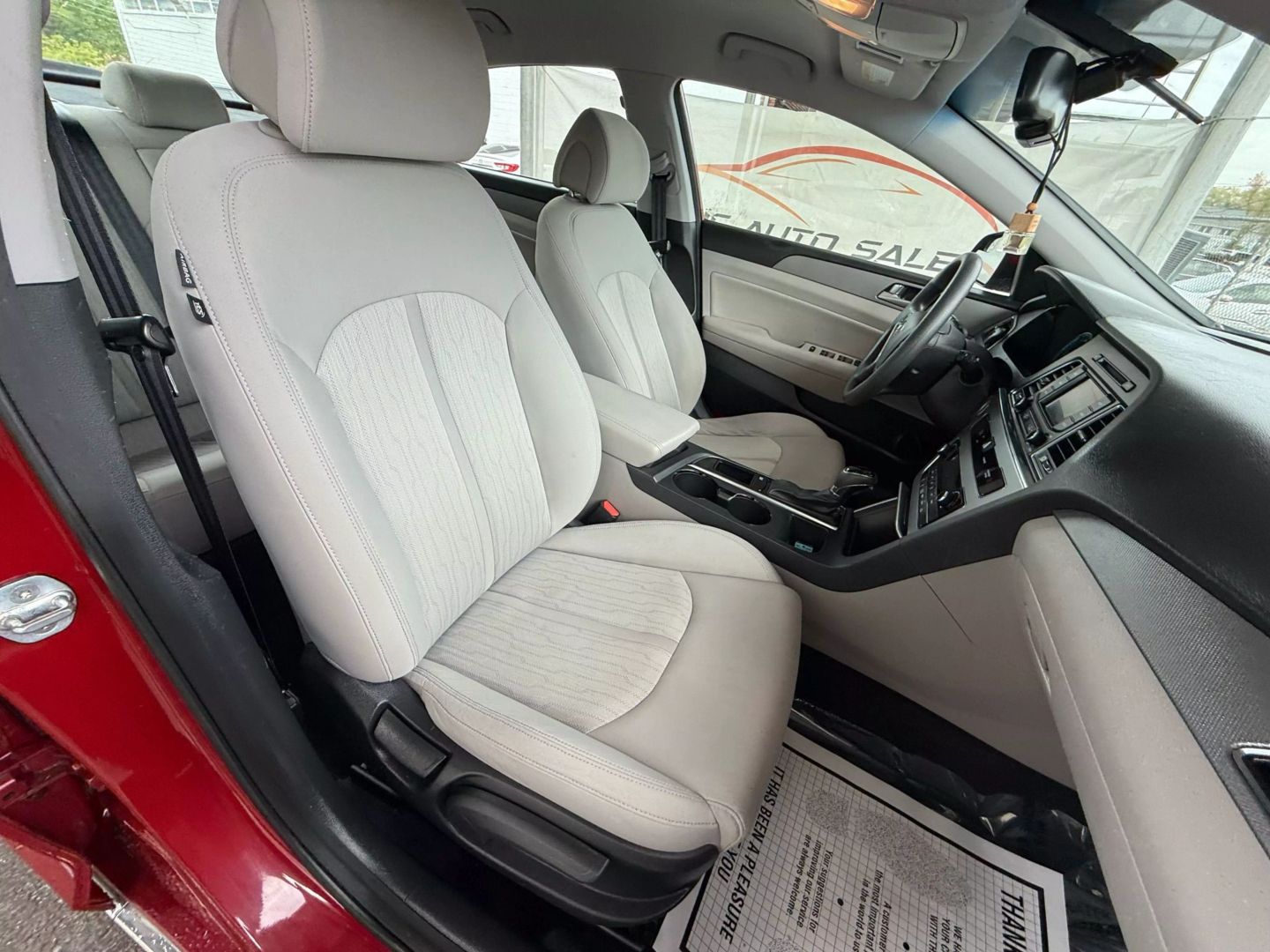 2016 Hyundai Sonata Hybrid - Image 26