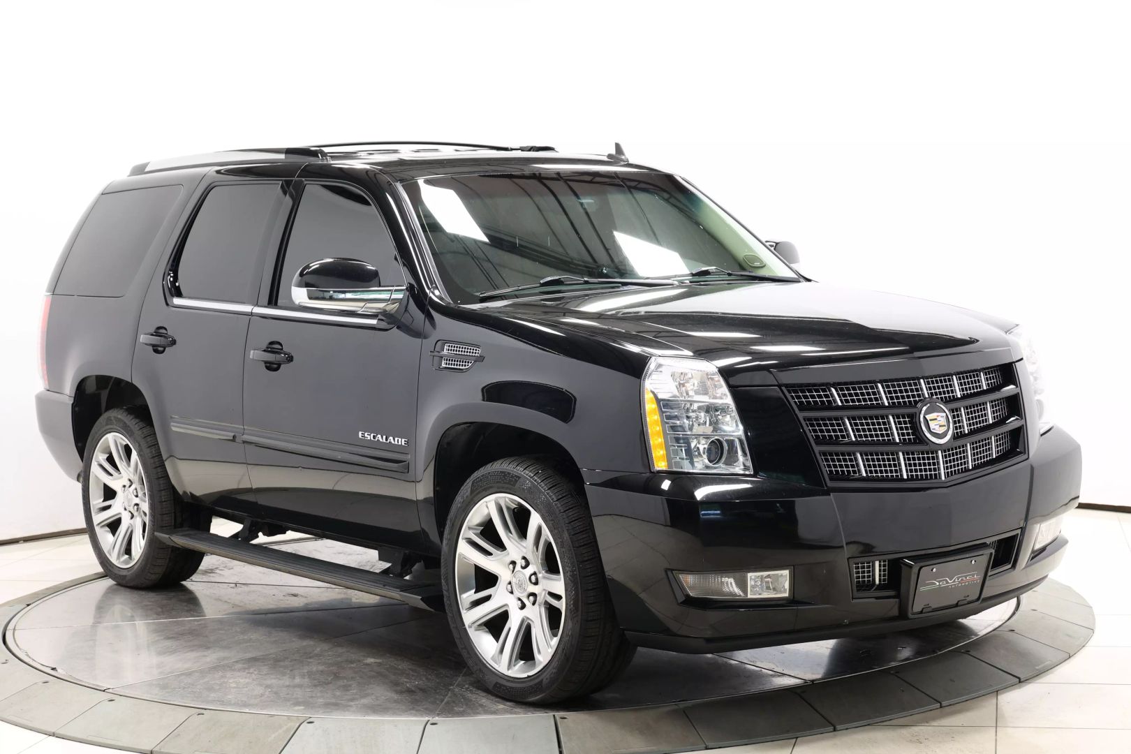 2012 Cadillac Escalade - Image 96