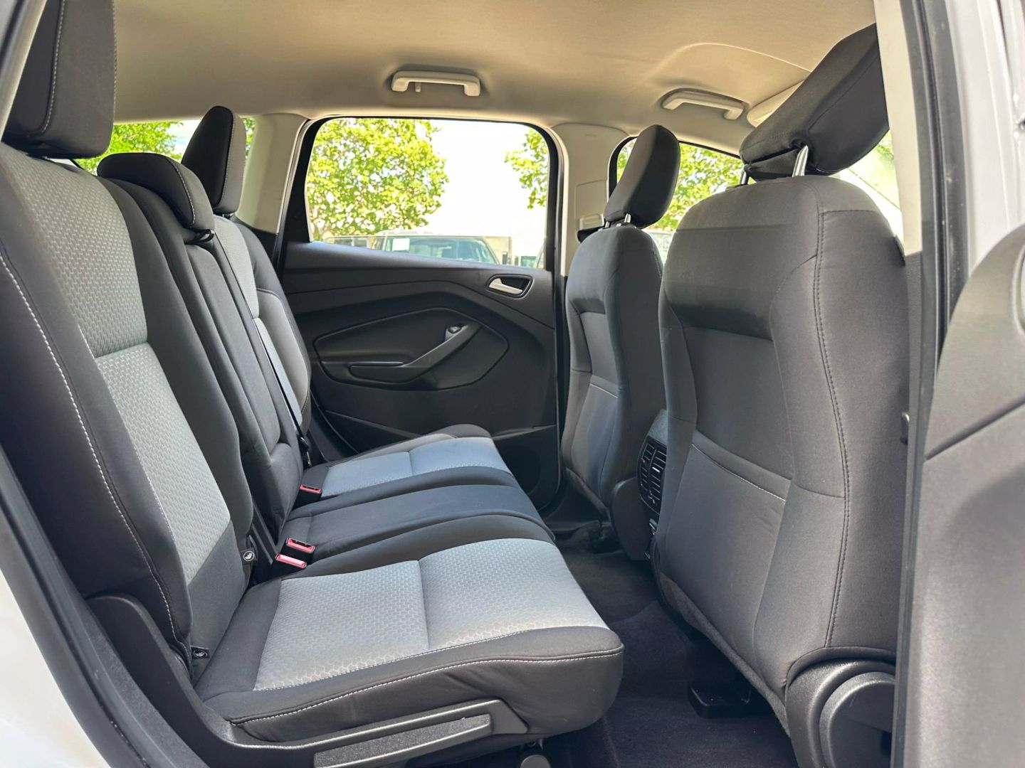 2018 Ford Escape - Image 24