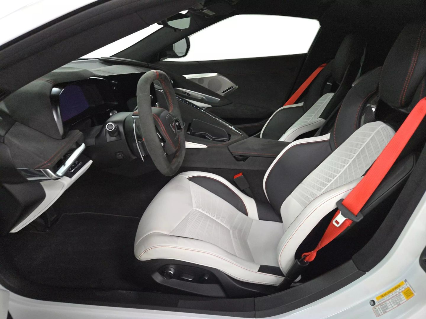 2023 Chevrolet Corvette - Image 9