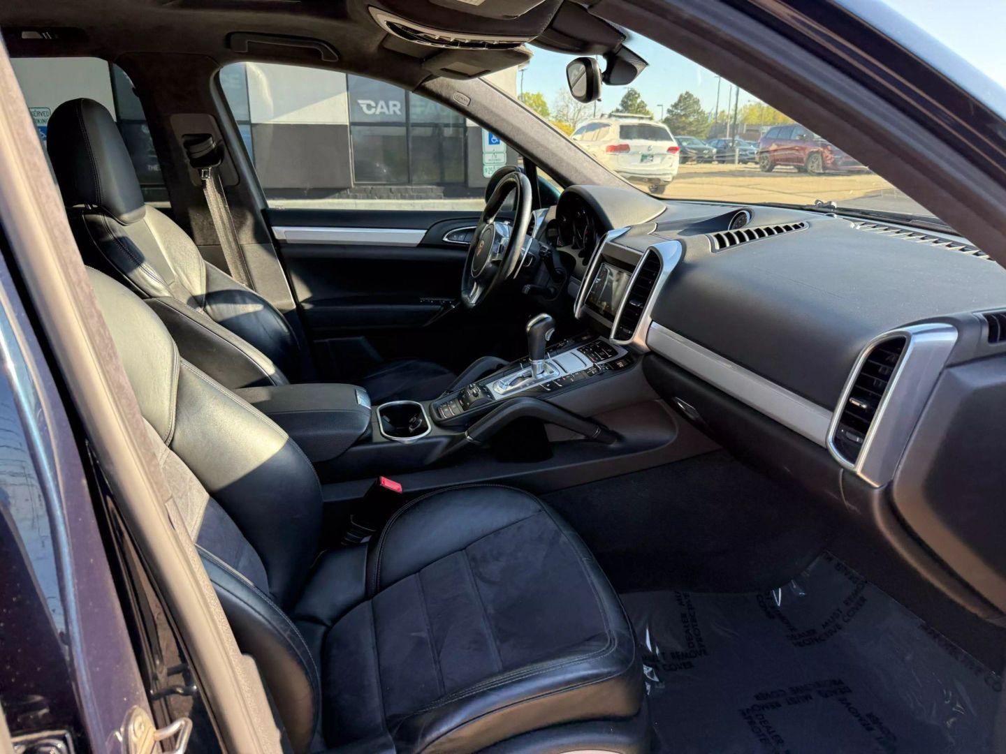 2014 Porsche Cayenne - Image 26