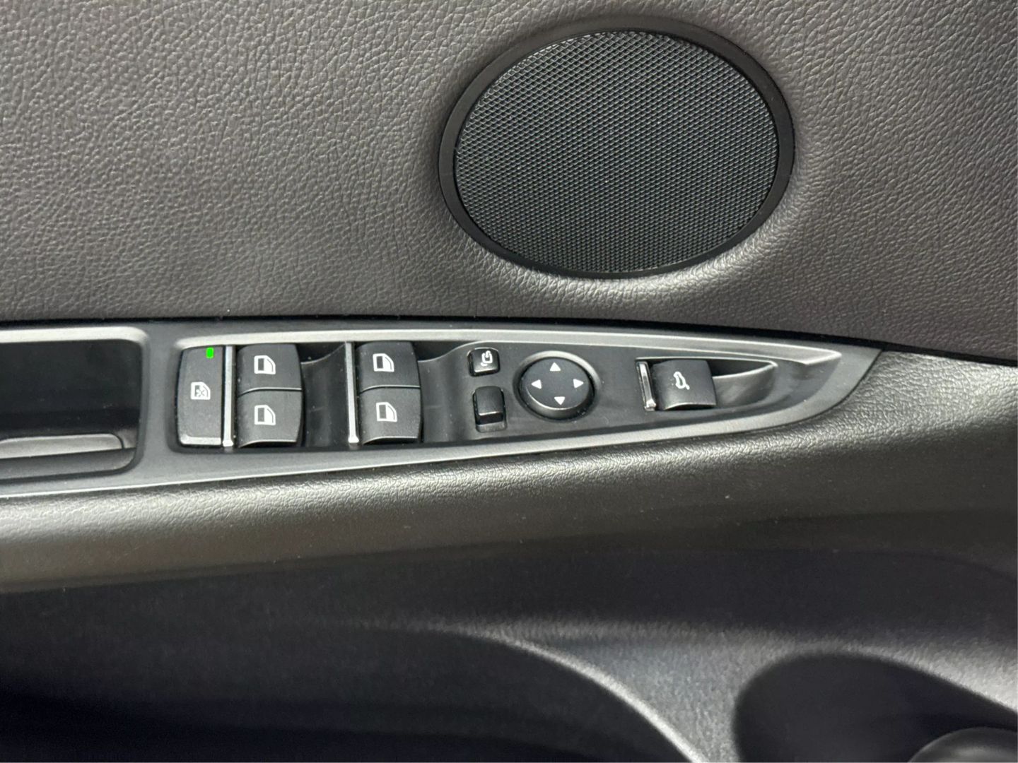 2017 Bmw X5 - Image 29