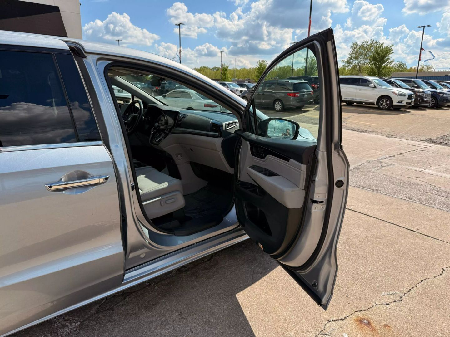 2018 Honda Odyssey - Image 30