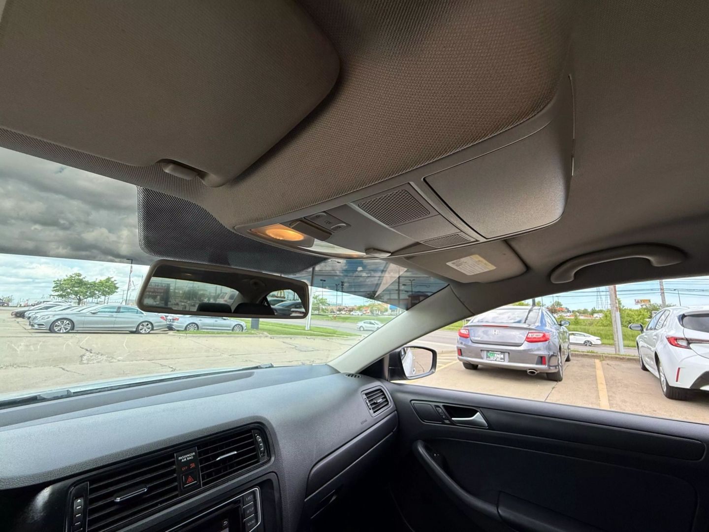 2016 Volkswagen Jetta - Image 43
