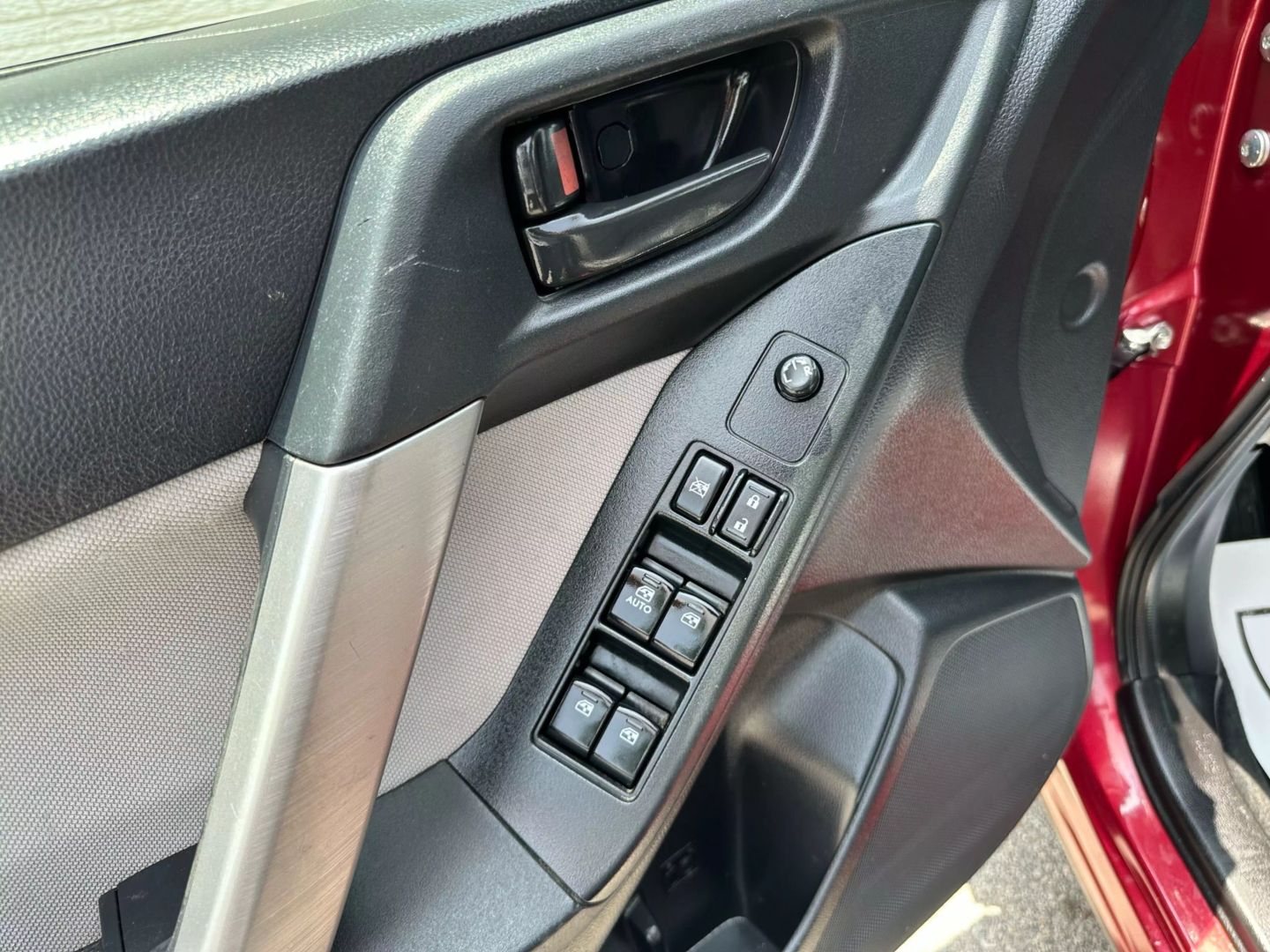 2016 Subaru Forester - Image 18