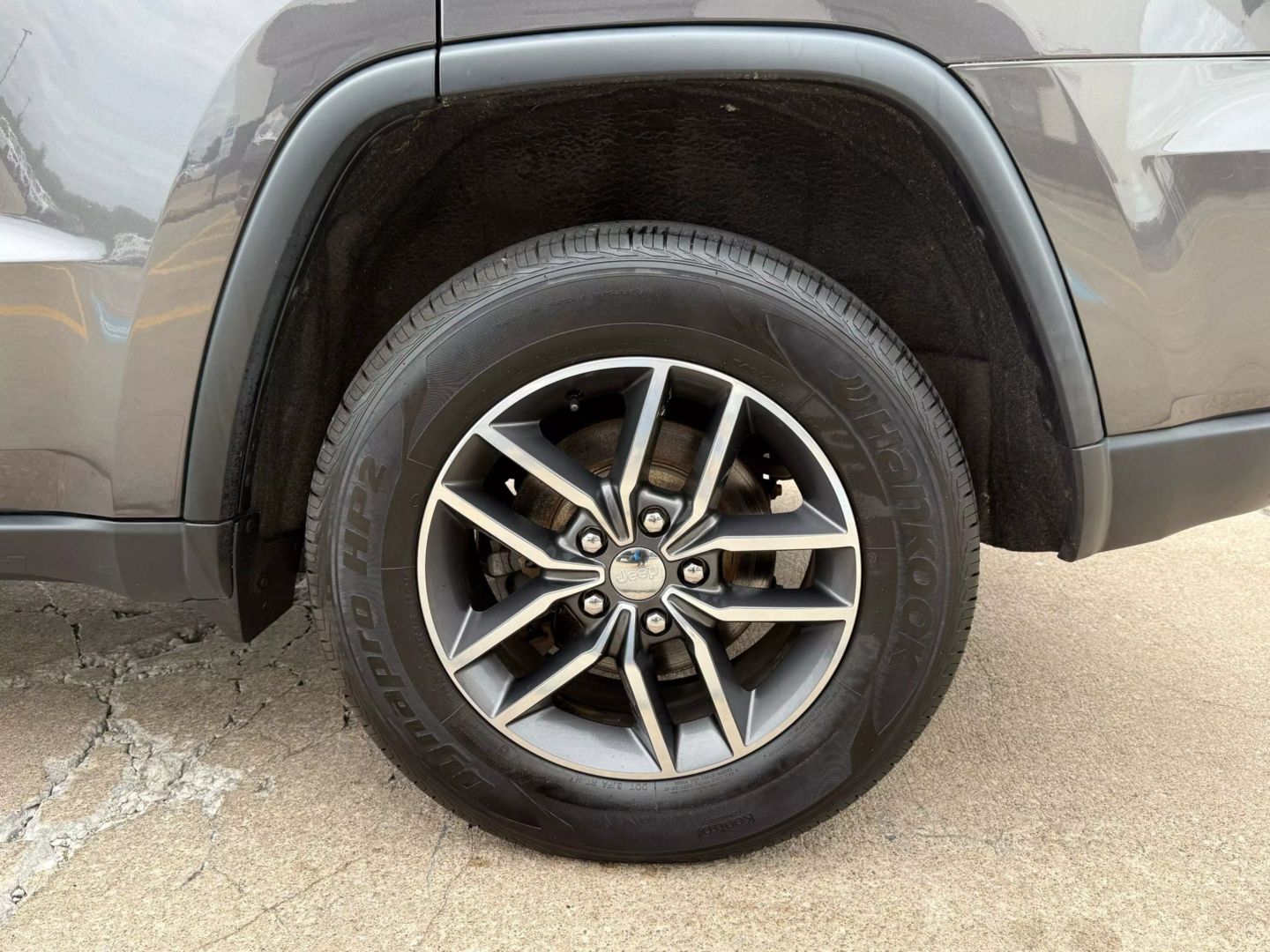 2018 Jeep Grand Cherokee - Image 60