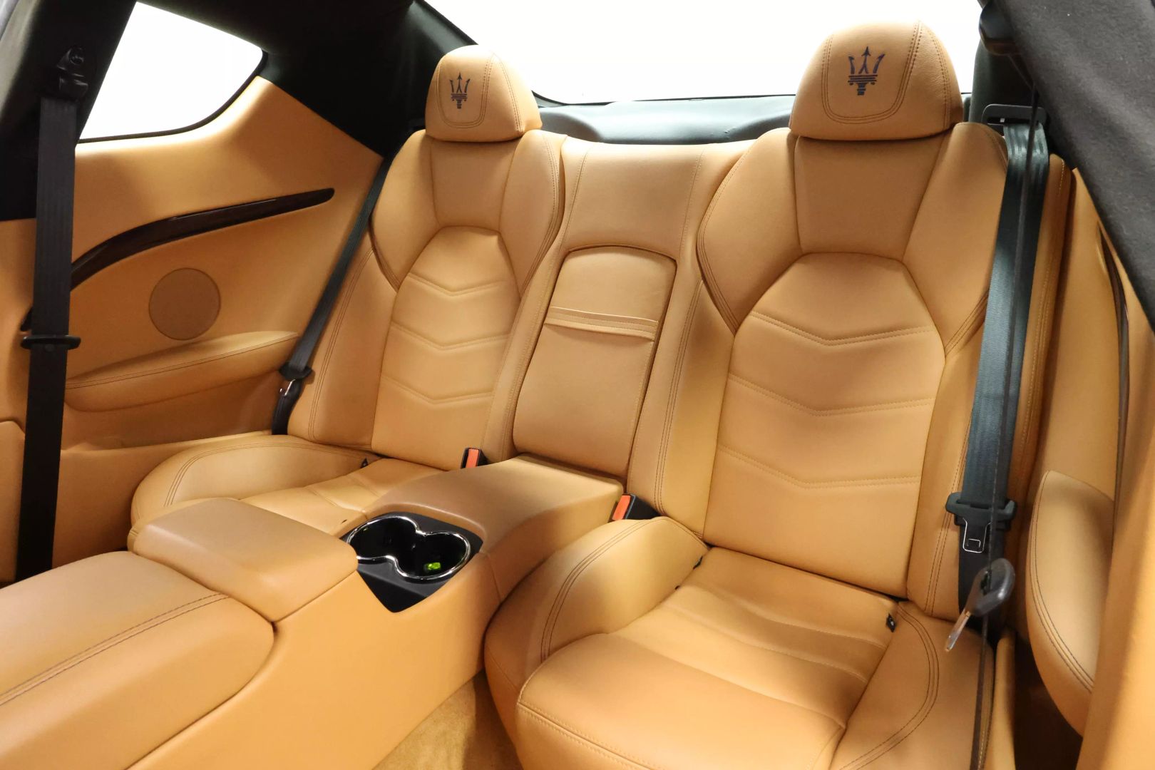 2016 Maserati Granturismo - Image 3