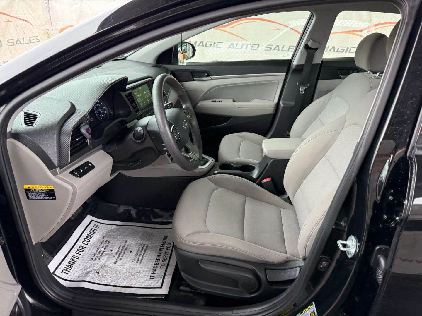 2019 Hyundai Elantra - Image 15