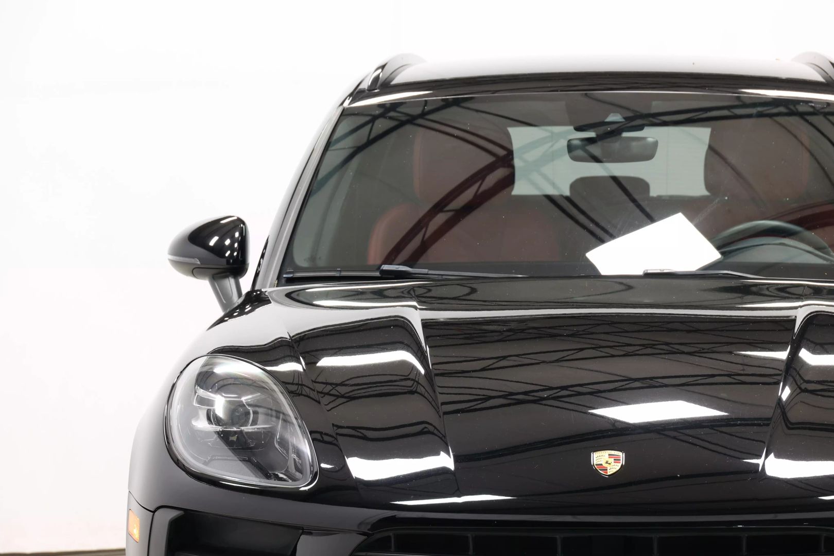 2021 Porsche Macan - Image 92