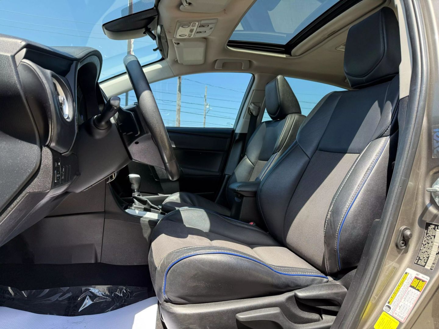 2018 Toyota Corolla - Image 17