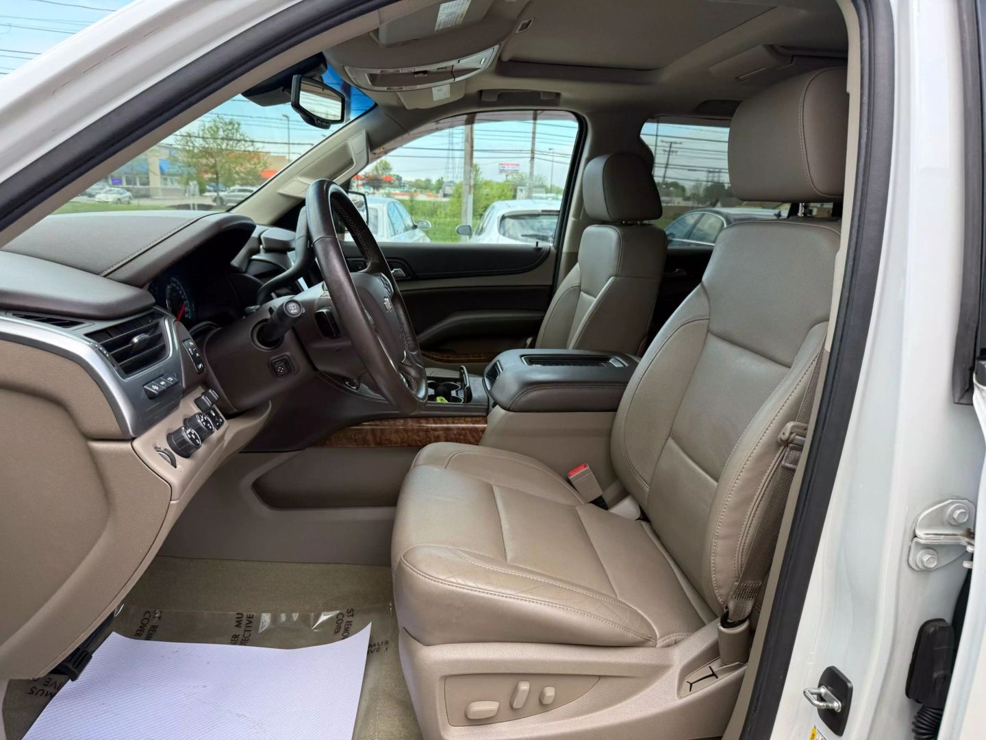 2016 Chevrolet Tahoe - Image 16