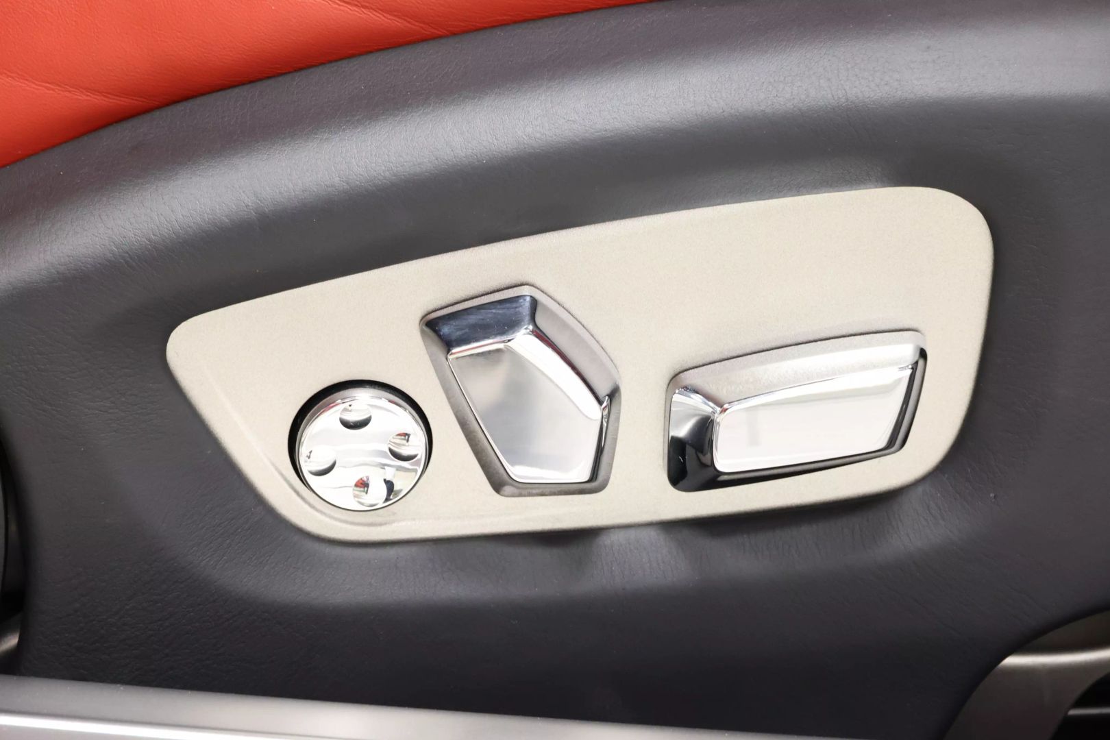 2016 Rolls-royce Wraith - Image 76