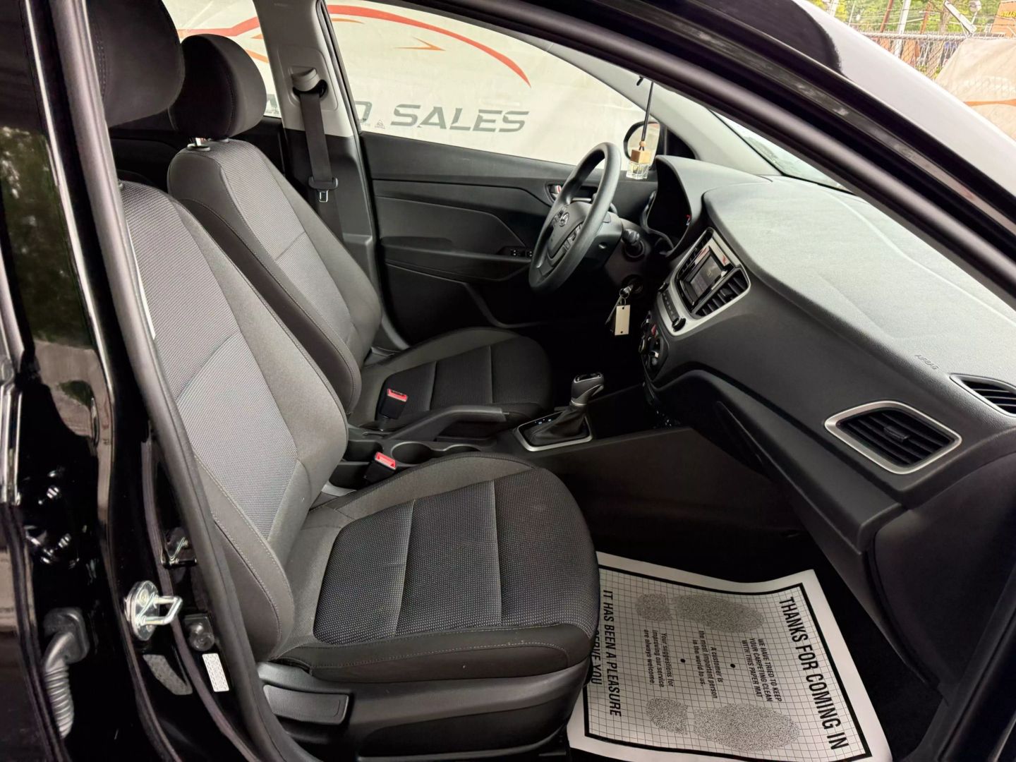 2022 Hyundai Accent - Image 25