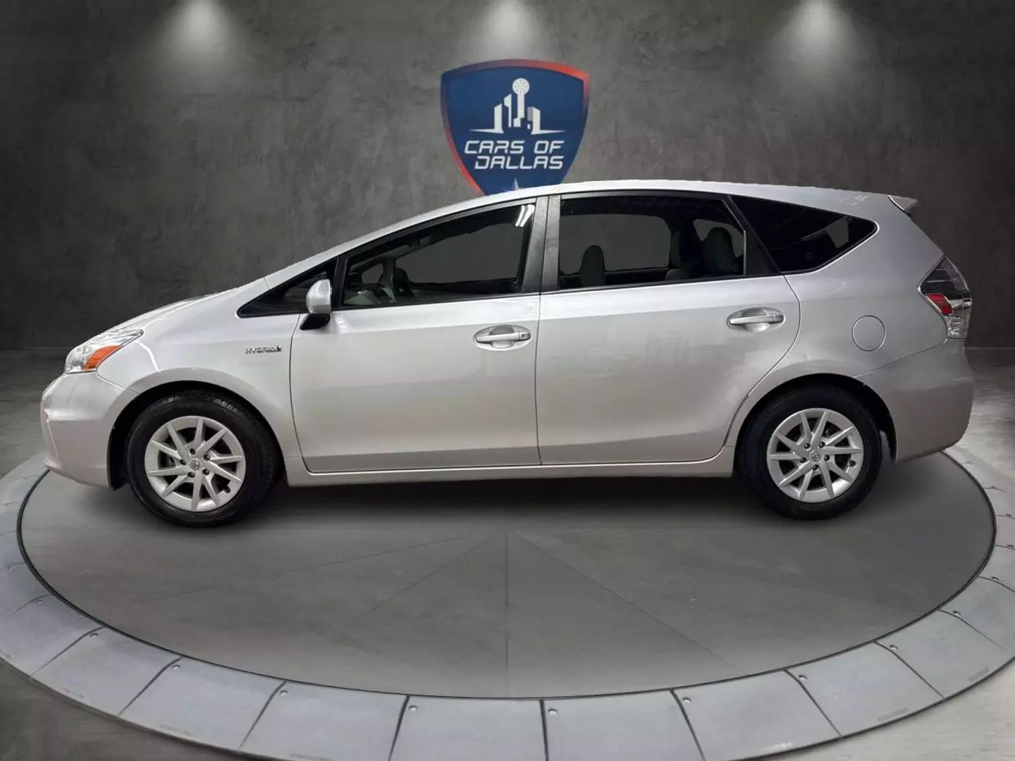 2012 Toyota Prius V - Image 2
