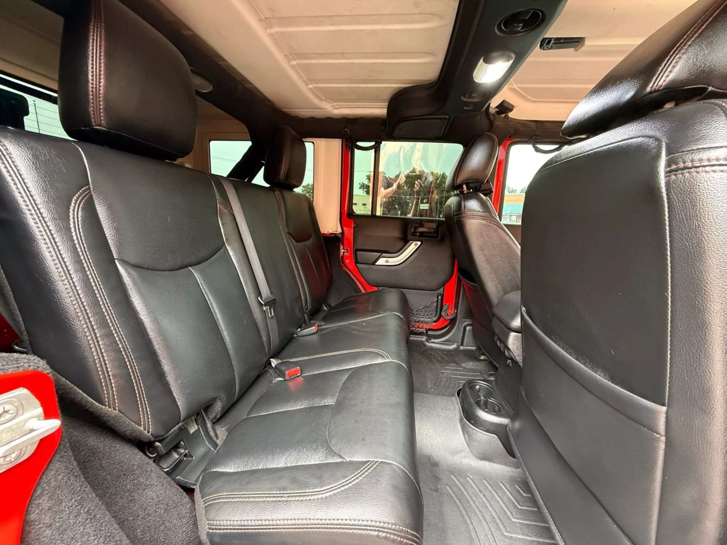 2015 Jeep Wrangler - Image 12