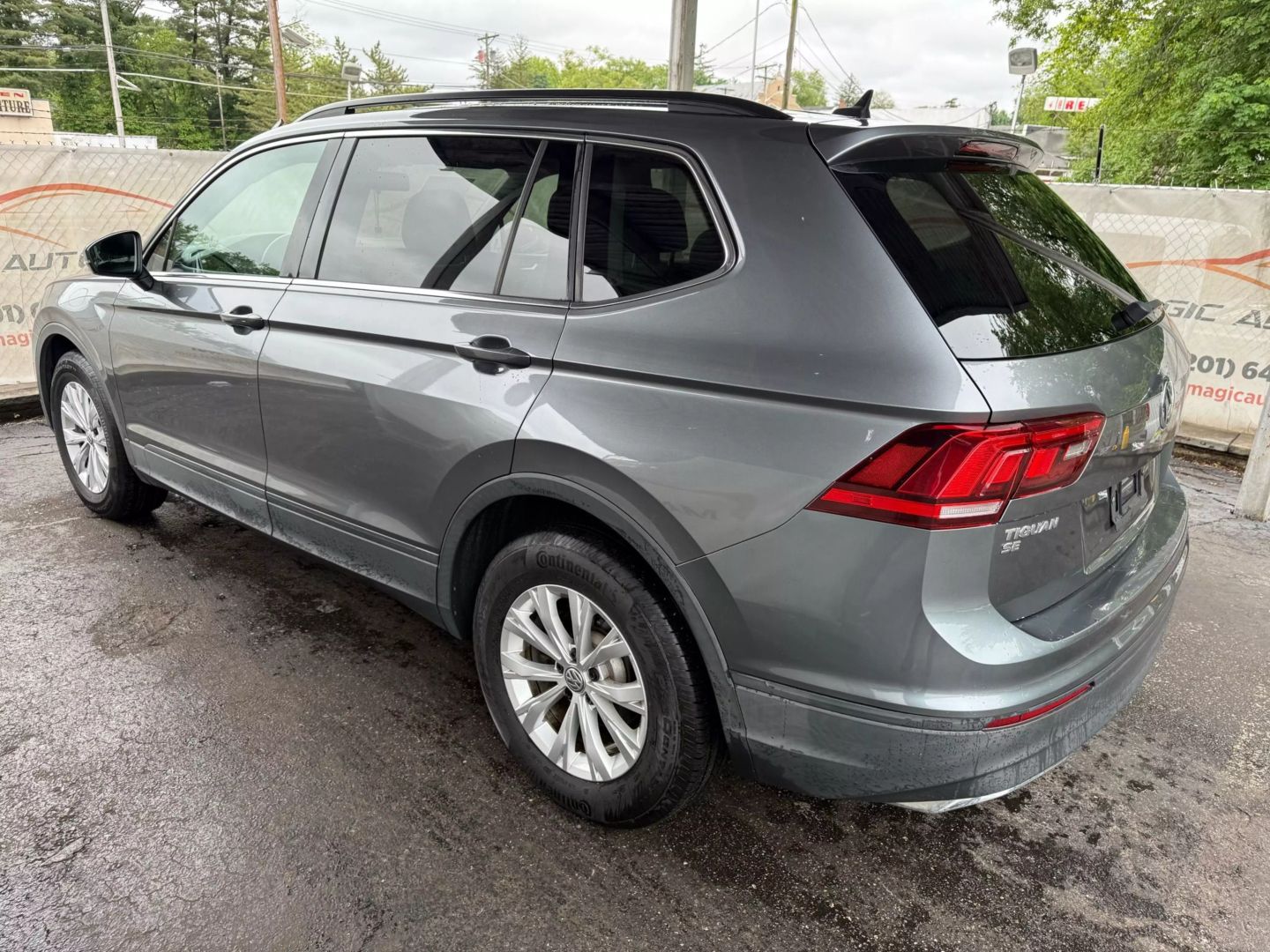 2019 Volkswagen Tiguan - Image 12