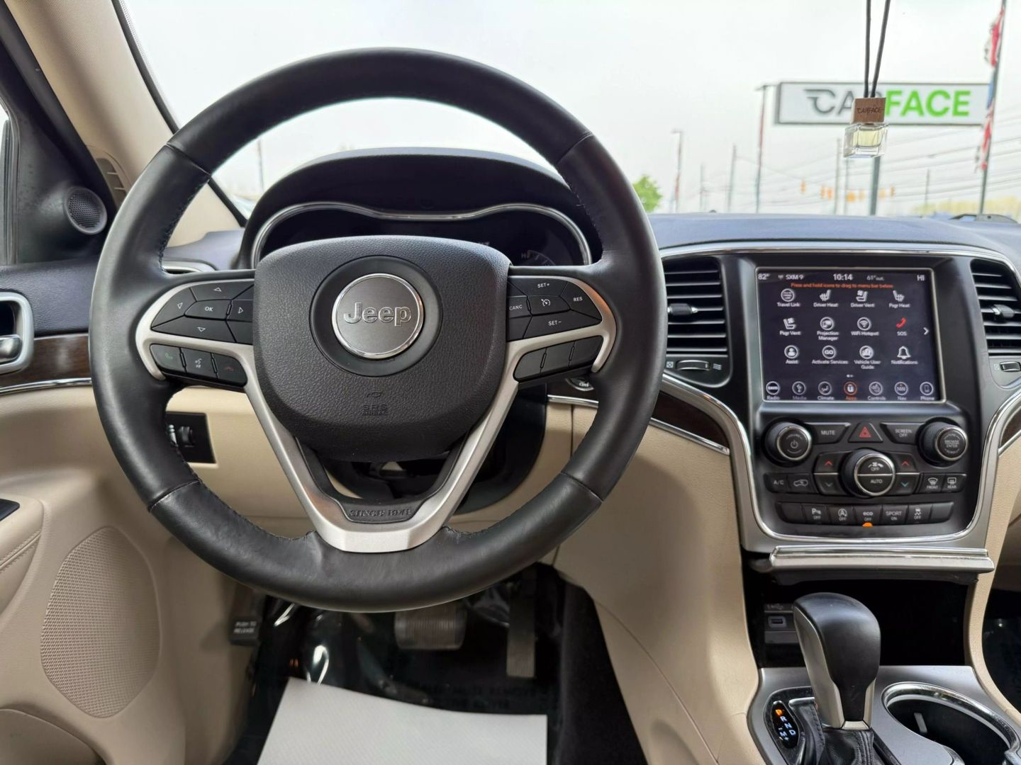 2018 Jeep Grand Cherokee - Image 30