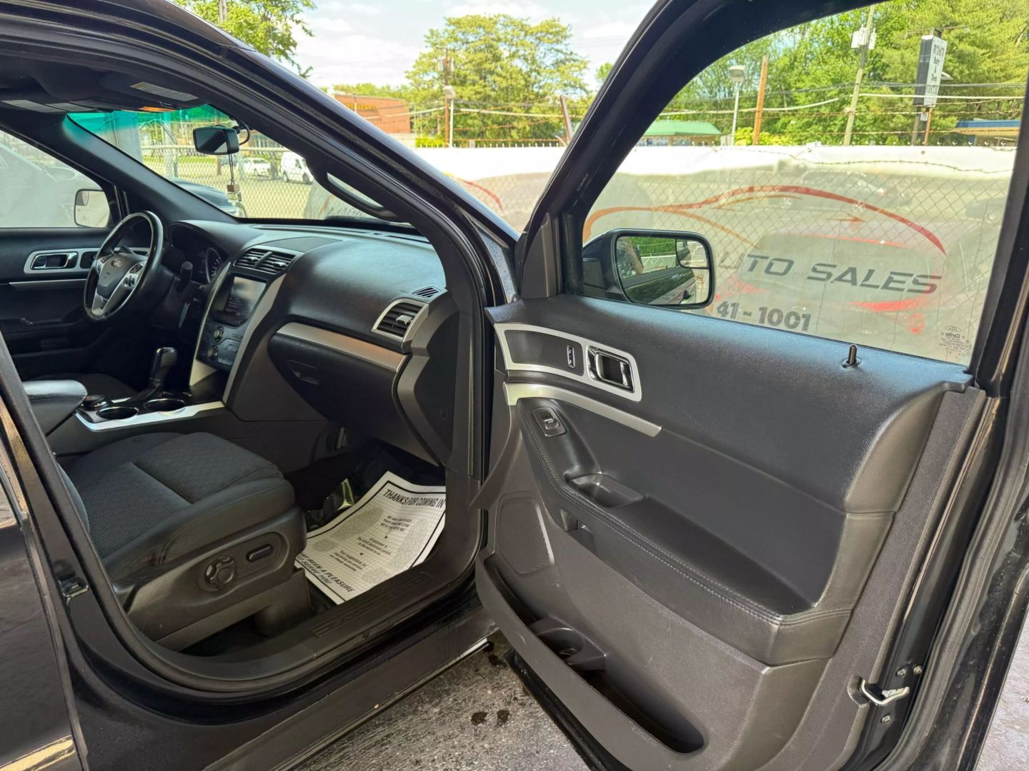 2013 Ford Explorer - Image 25