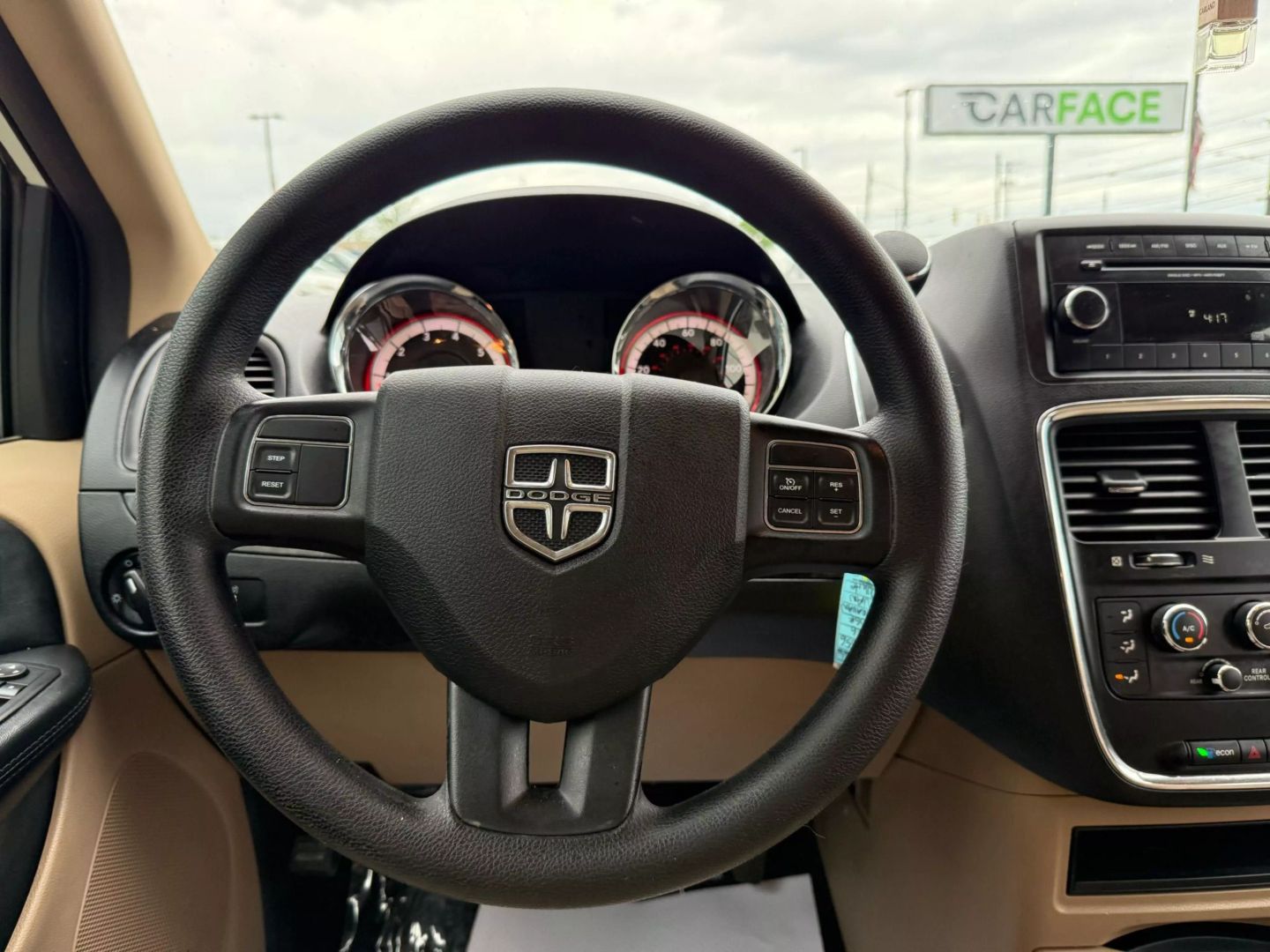 2016 Dodge Grand Caravan Passenger - Image 29
